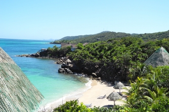 Roatan Beach Day at Paya Bay – Nature & Relax